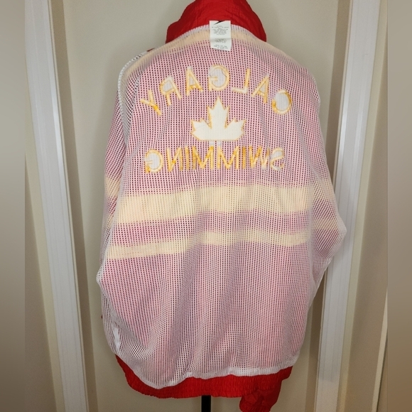 Vintage Red Speedo Jacket - Picture 10 of 12